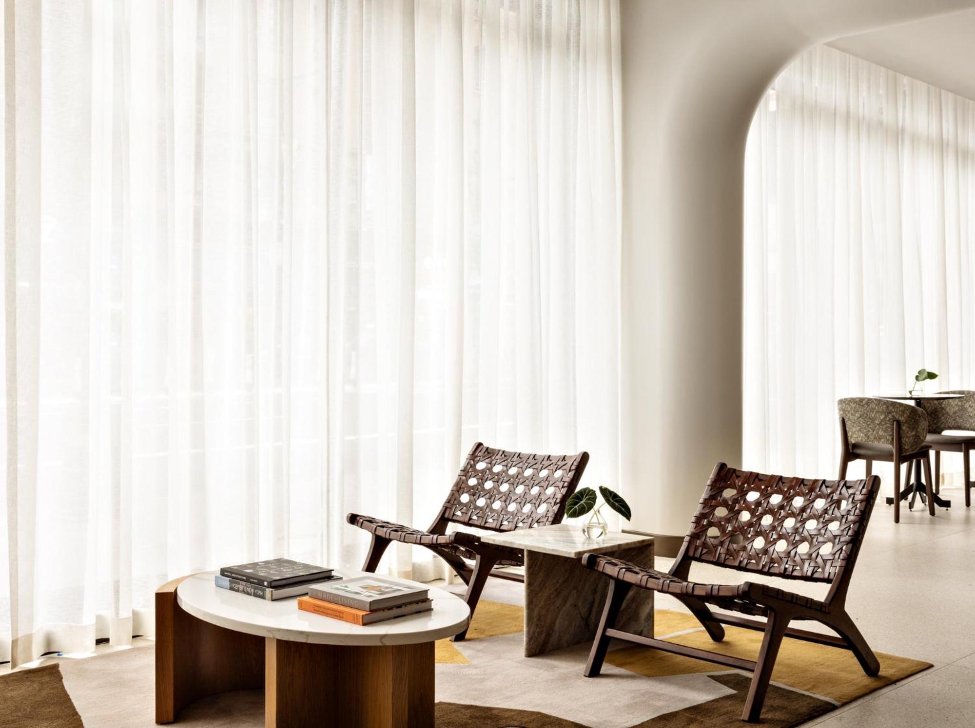Kimpton Theta New York - Times Square By Ihg Hotel Exterior foto The interior of a suite at The Standard East Village